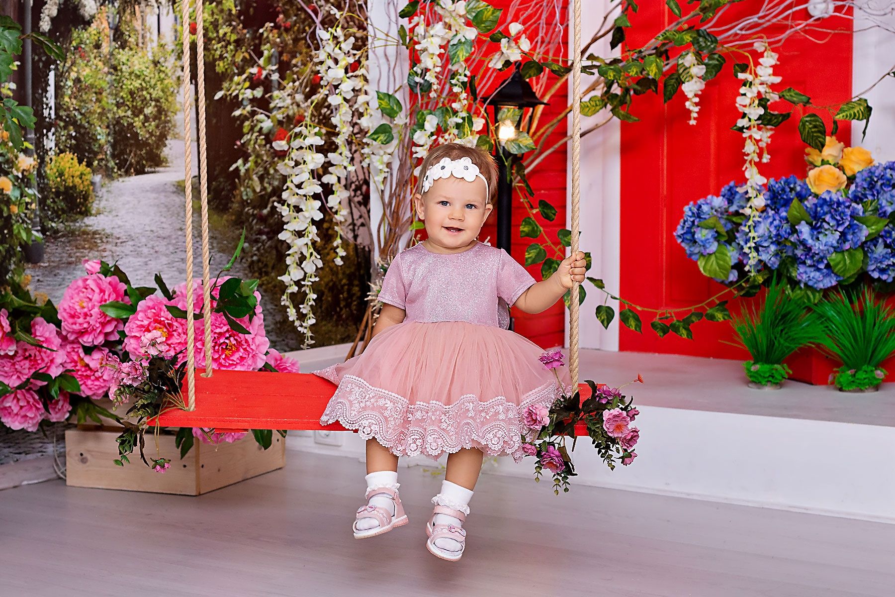 Аренда фотостудии ФОТОИМПЕРИЯ Зал Baby  в Краснодаре | Фото 
