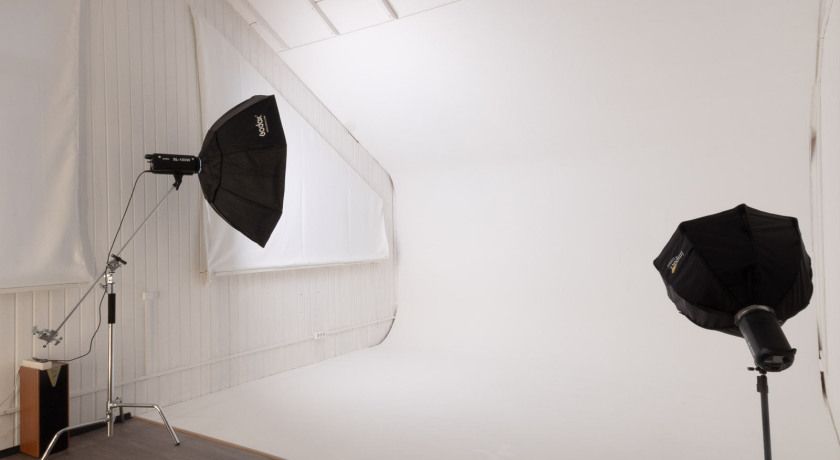 Аренда фотостудии Rabbit Hole Photostudio Зал Основной с циклорамой в Москве | Фото 