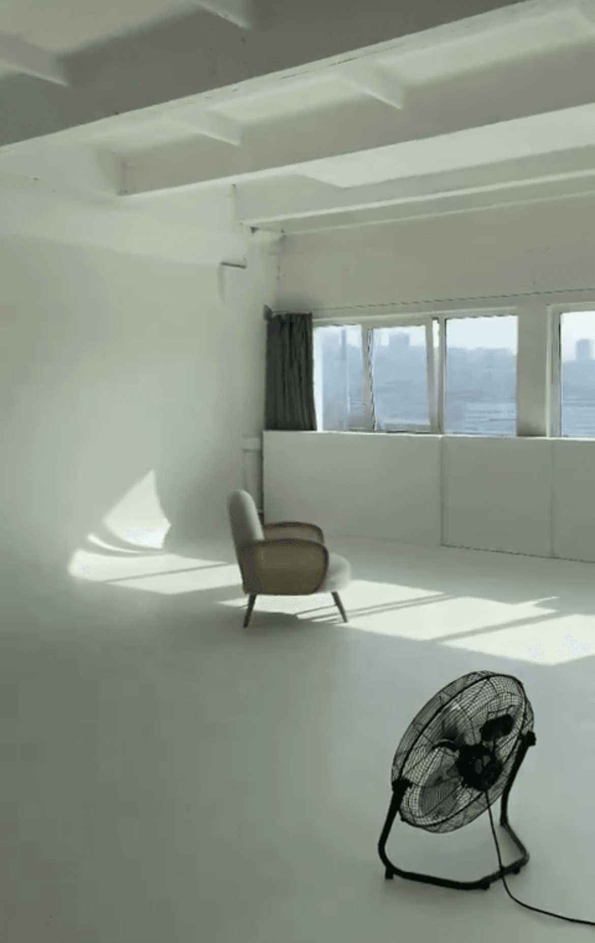 Аренда фотостудии Art Hall Зал Office Во Владивостоке | Фото 