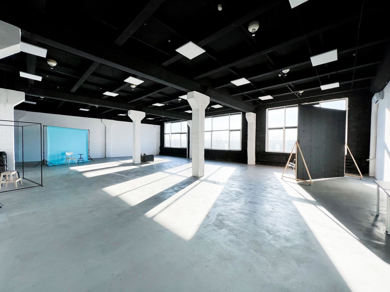 Аренда фотостудии LOFT Зал Большой В Ижевске | Фото 