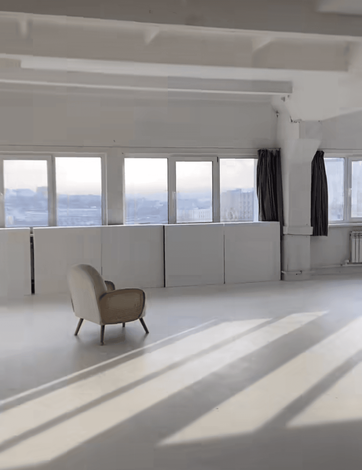 Аренда фотостудии Art Hall Зал Office Во Владивостоке | Фото 