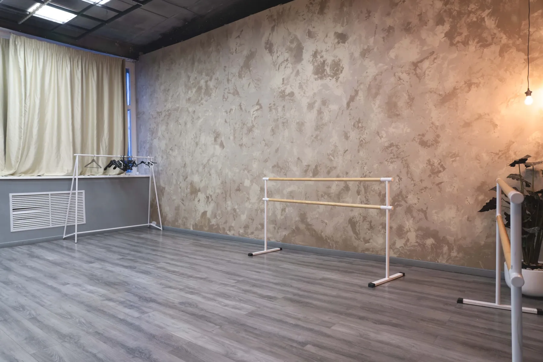 Аренда фотостудии PRIDE STUDIO Зал WOOD  в Москве | Фото 